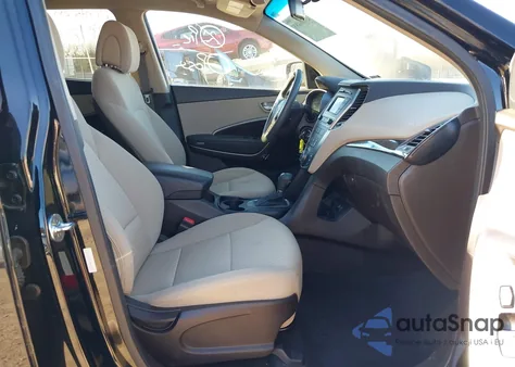 2017 Hyundai Santa Fe Sport 2.4L z USA, uszkodzony, nr VIN 5XYZT3LB7HG389125